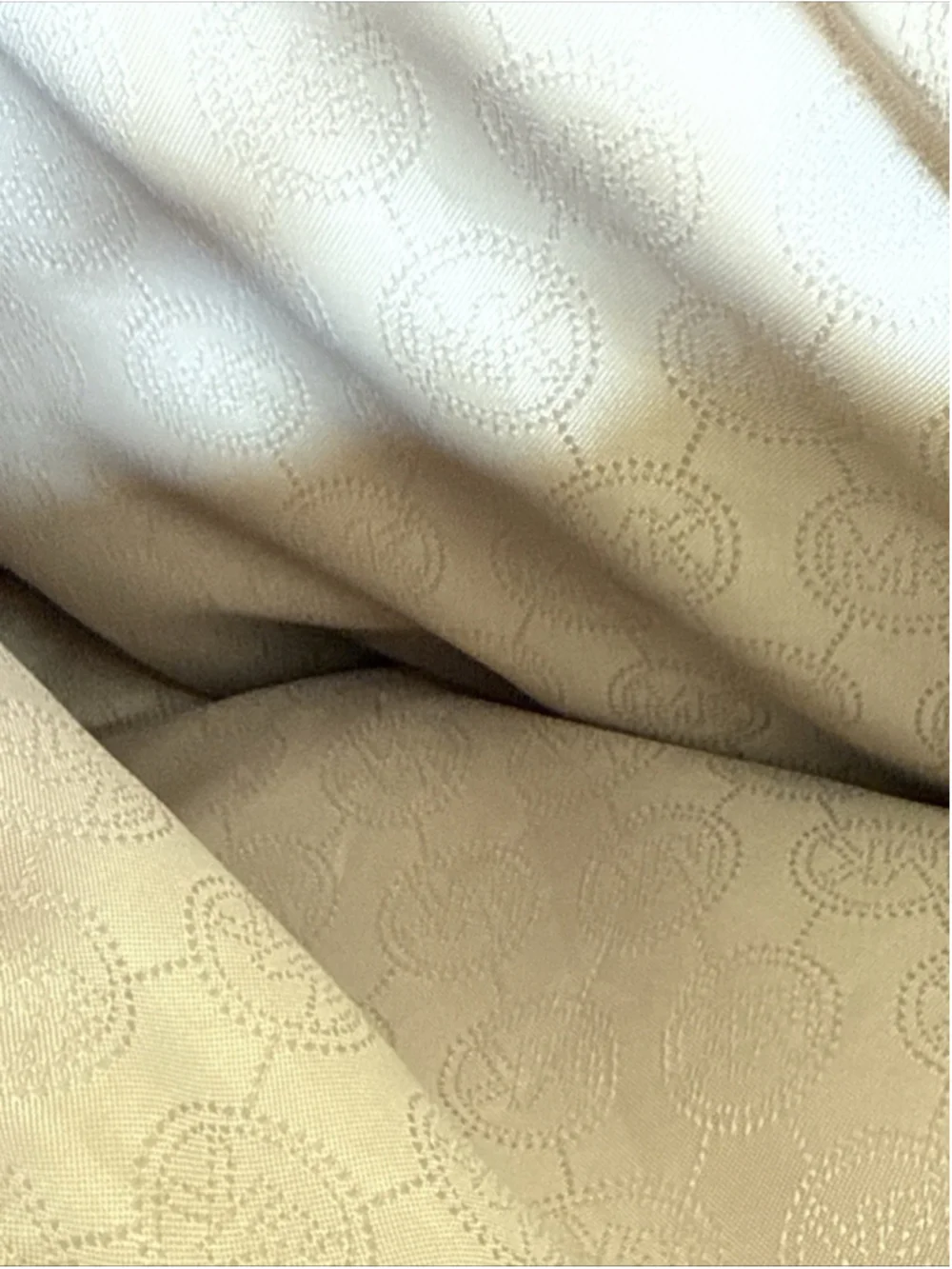 Michael Kors Women's Jet Set Travel Beige Saffiano Leather Pockets Tote Bag - Picture 4 of 7